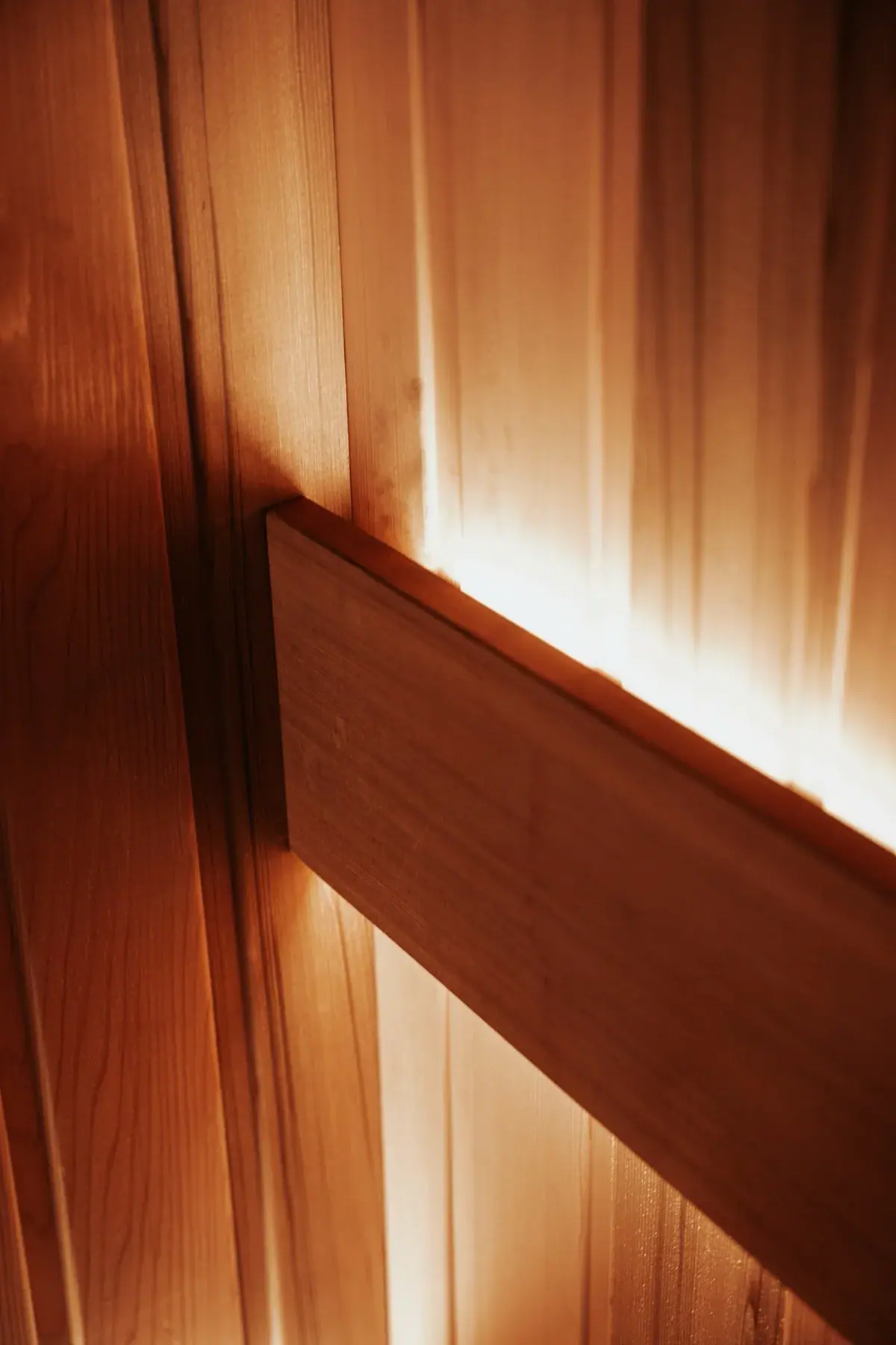 Concealed light and ventilation in a Zerenity custom sauna
